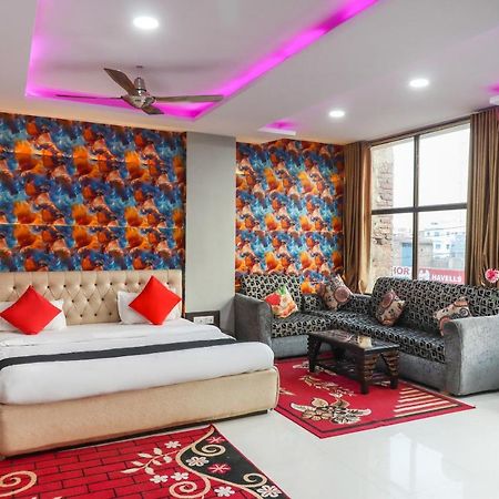 Capital O 70631 Hotel Dwarka International Darbhanga ภายนอก รูปภาพ