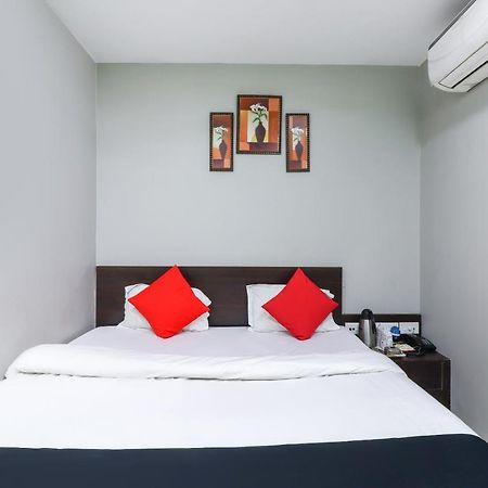 Capital O 70631 Hotel Dwarka International Darbhanga ภายนอก รูปภาพ